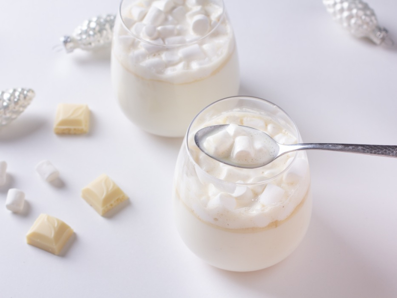 Новогодний горячий белый шоколад