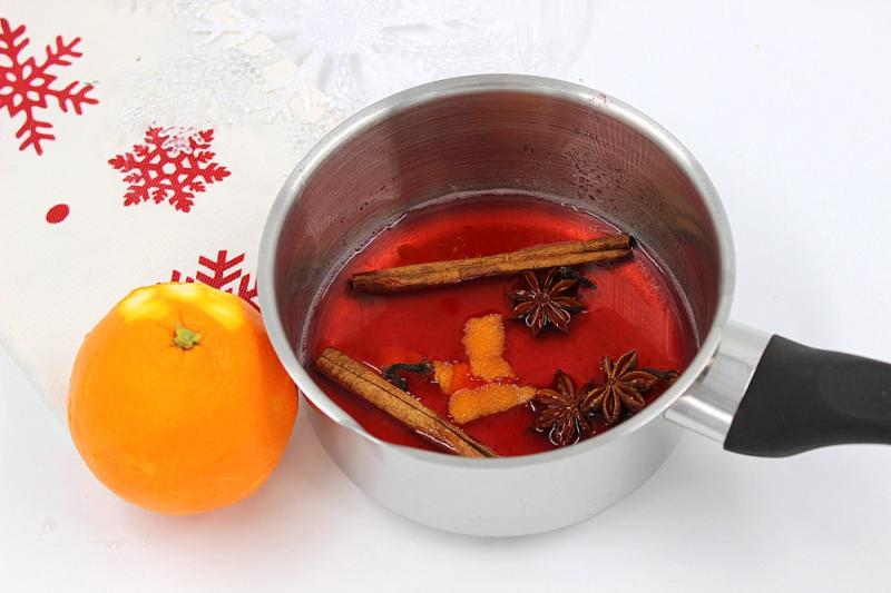 Пряный новогодний пунш с шампанским