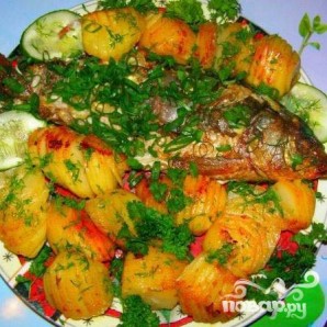 Запеченный карп в духовке